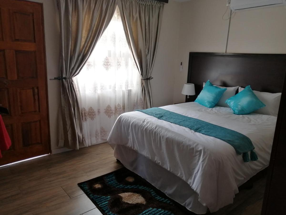 קלרקסדורפ Lala Poa Guest House מראה חיצוני תמונה