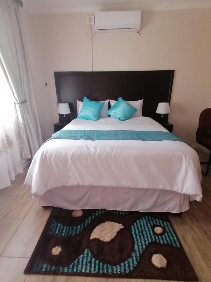 קלרקסדורפ Lala Poa Guest House מראה חיצוני תמונה