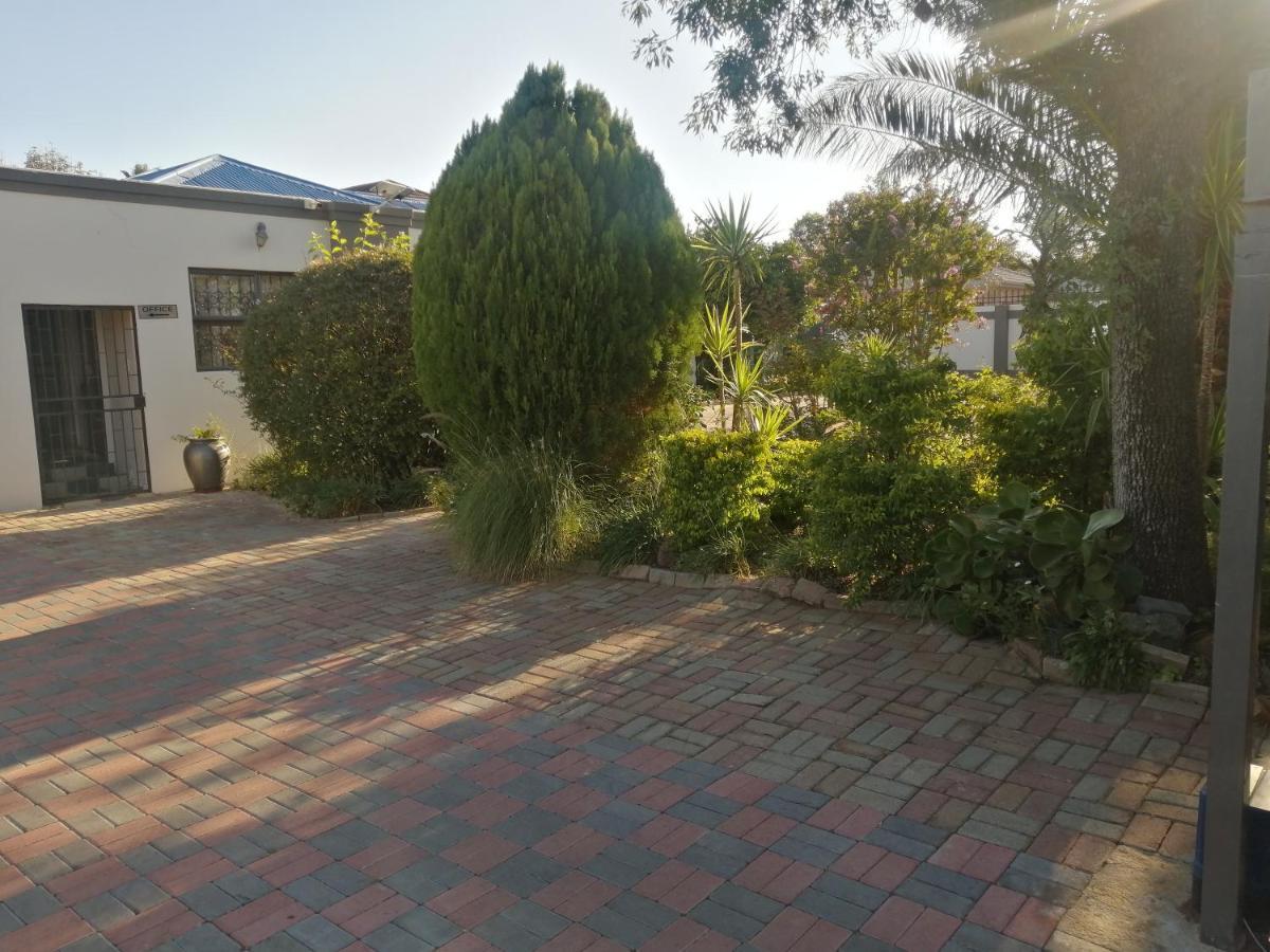 קלרקסדורפ Lala Poa Guest House מראה חיצוני תמונה