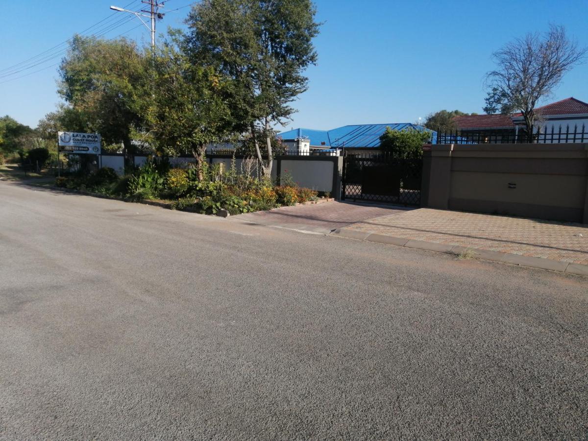 קלרקסדורפ Lala Poa Guest House מראה חיצוני תמונה
