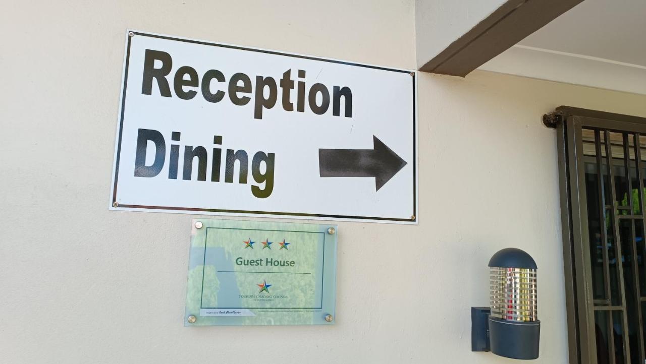 קלרקסדורפ Lala Poa Guest House מראה חיצוני תמונה